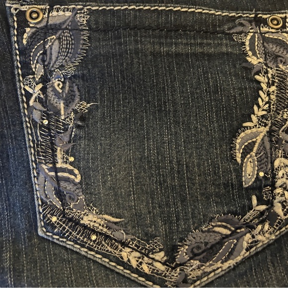Women’s Wired Heart Jeans Like New size 30 - Picture 10 of 11
